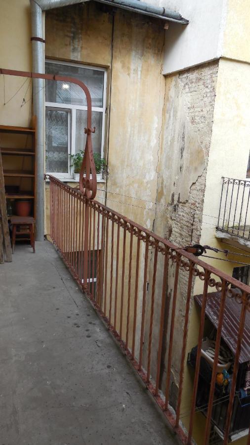 לבוב 2 Room Apartment Near Opera House מראה חיצוני תמונה